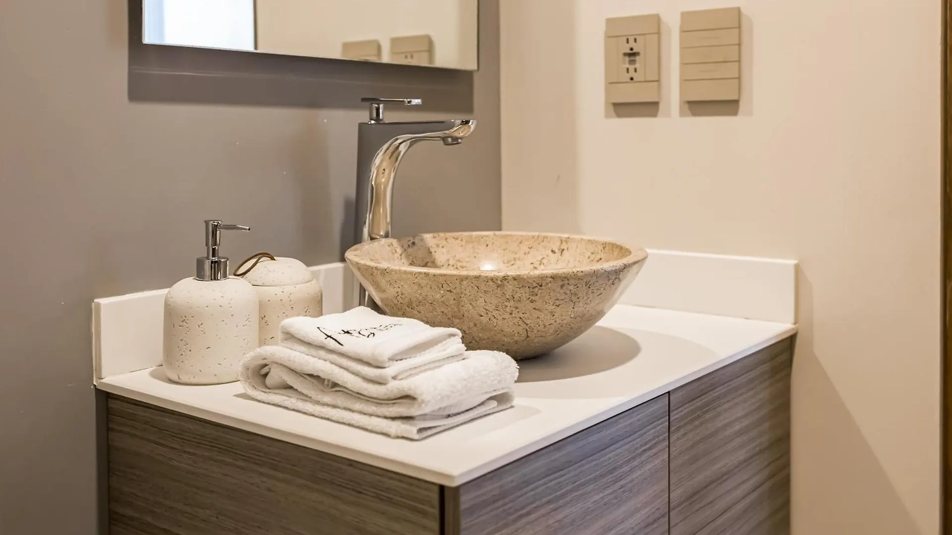 Breeze Oasis C- 203 Apartment Tulum